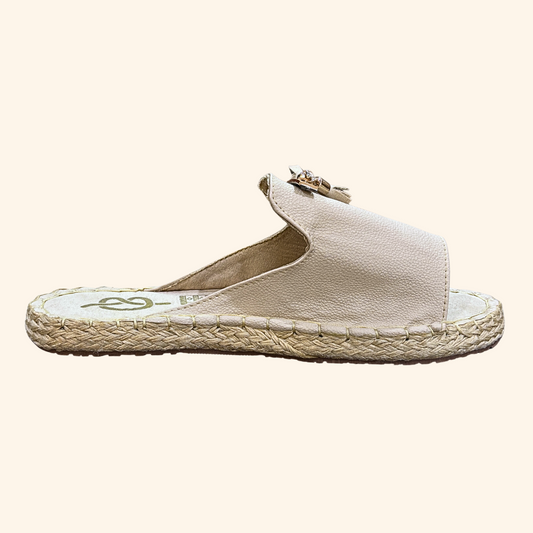 Sandalia Cuerina Beige Flequillos